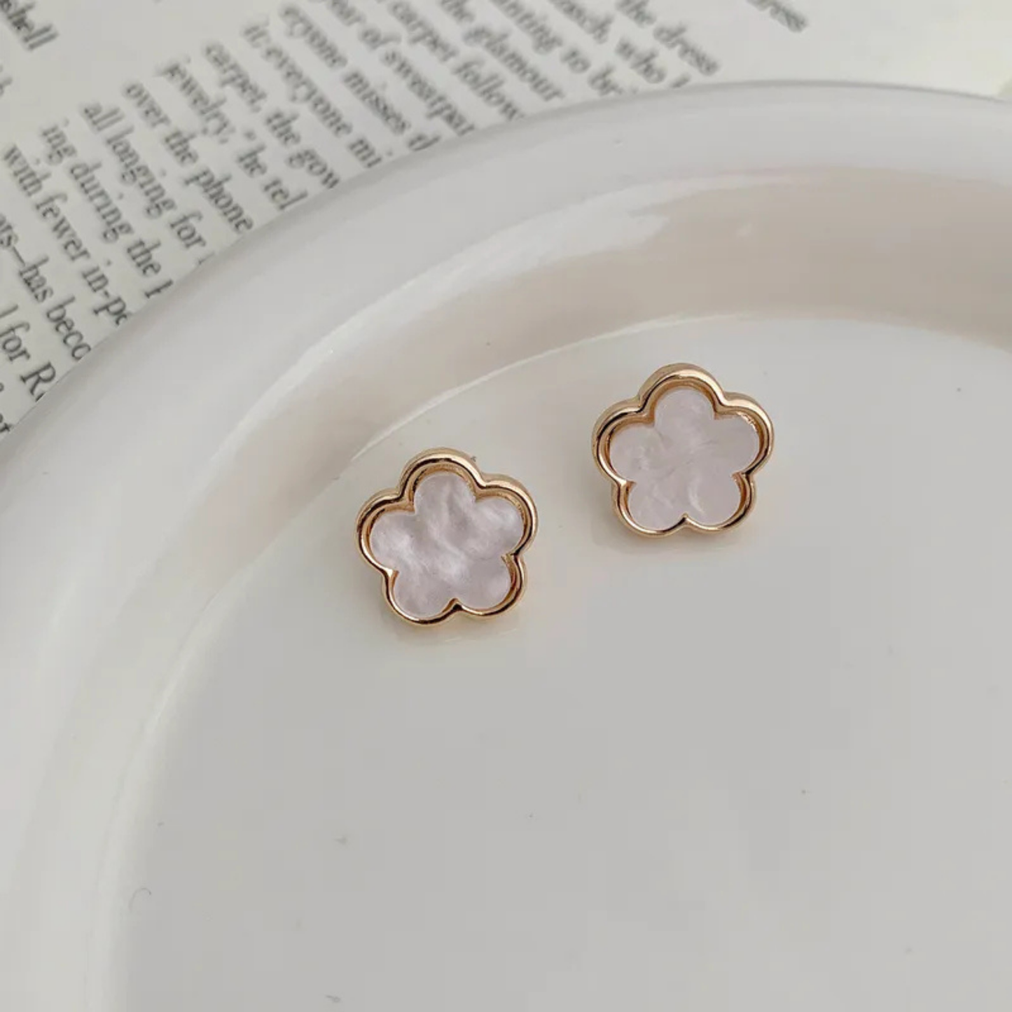 Four-Leaf Clover Set of Necklace Bracelet Earring