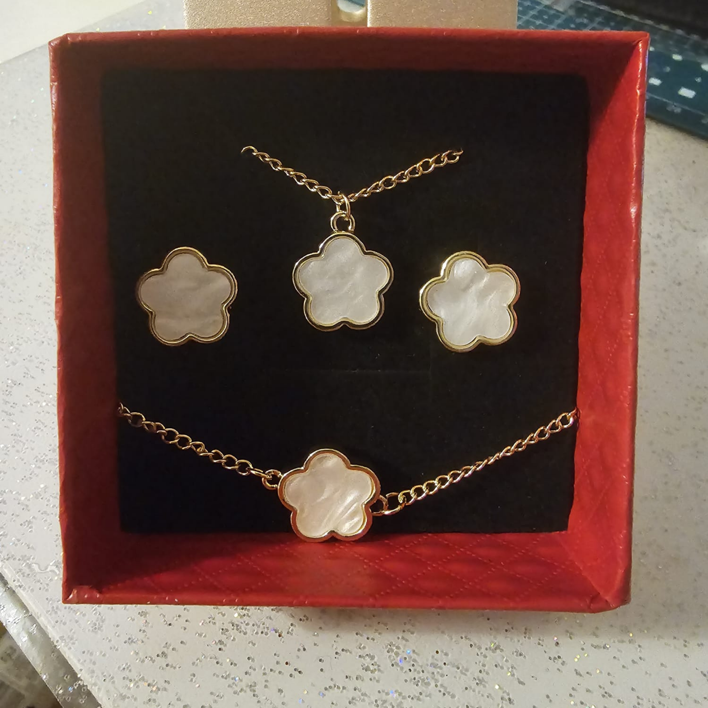 Four-Leaf Clover Set of Necklace Bracelet Earring